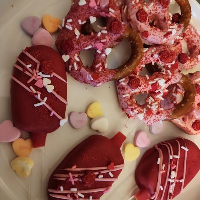 Valentine 3 Count Treat Box