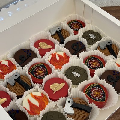 1 Dozen Chocolate Covered Oreos
