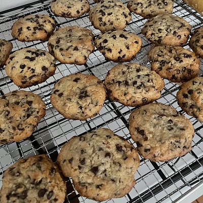 Sourdough chocolate chip cookies-12