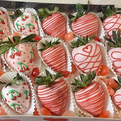 Chocolate Covered Strawberries 🍓 1 Dozen