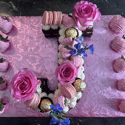 2 - Letter Cakes