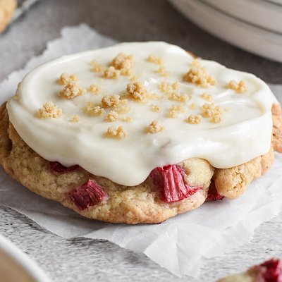 Sourdough Rhubarb Dream Cookie (4 Per Box) 