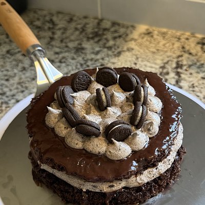 6’’ OREO® Cookies & Cream Cake