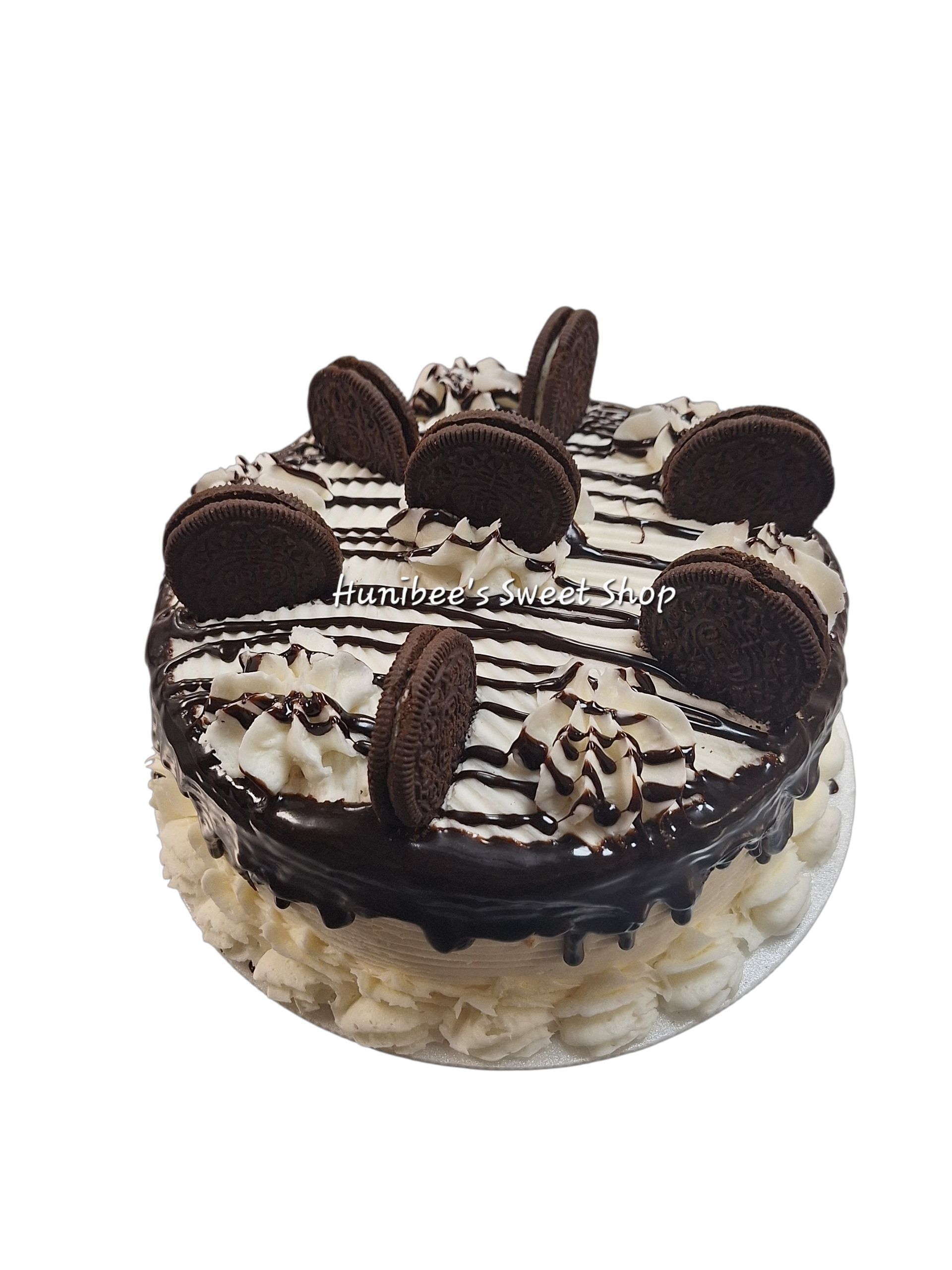 9in Double Oreo Cream Cake (Feeds 12-16 People)