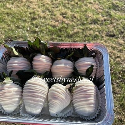 Valentine’s Day  White Chocolate  Berries 6/$25 8/$35 12/$45