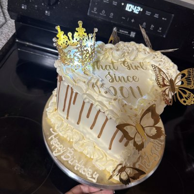 8 Inch Heart Cake