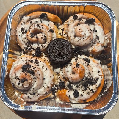 Oreo Cinnamon Rolls