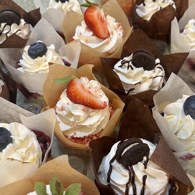 2 Dozen Cheesecake Sliders