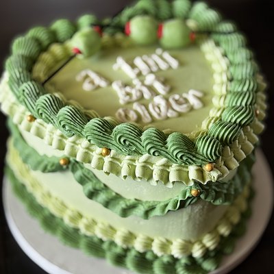 Custom Cakes 