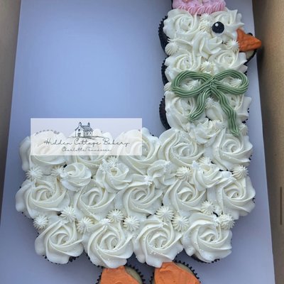 Pull-A-Part Cupcake Cake
