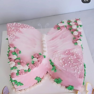 Custom butterflie Cake 