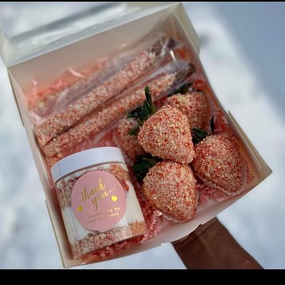 Strawberry Crunch Box 