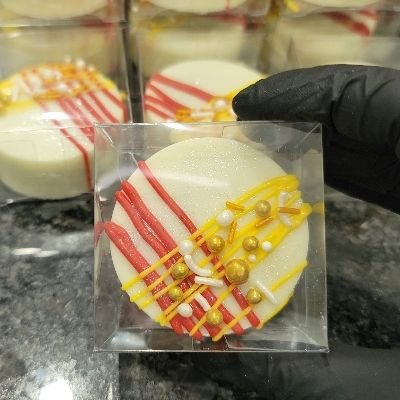 Dipped Oreos, Chocolate Or Vanilla Double Stuff Cookies, 1 Dozen. Decorated. Individual Packaging. Fondant Deco Extra.