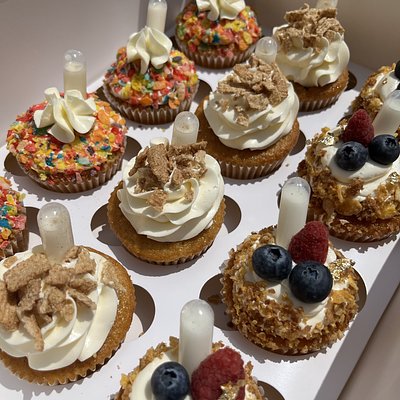 Breakfast Box Cupcakes 
