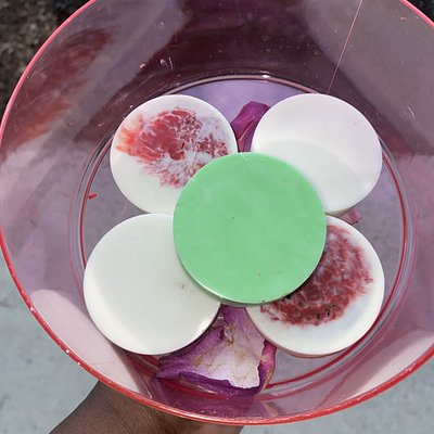 Two Dozen (24) Chocolate Oreos 🍫