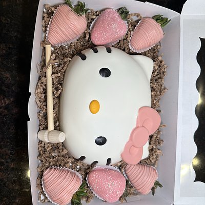 Hello Kitty Breakable + 6 Berries
