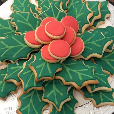 Large Holly And Berry Assortment