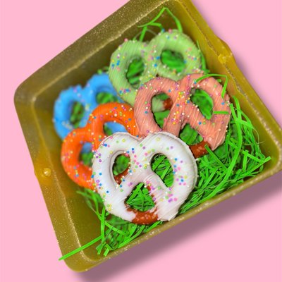 Classic Dipped Jumbo Pretzel Twists - 1/2 Dozen 