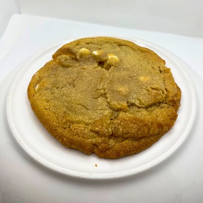 White Chocolate Chip Macadamia Cookie