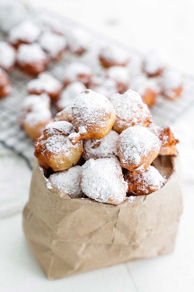 Zeppole Donuts
