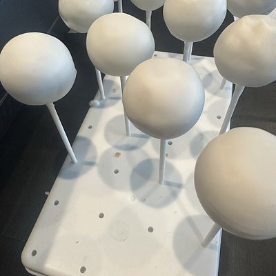 Vanilla Cake Pops - 1 Dozen 