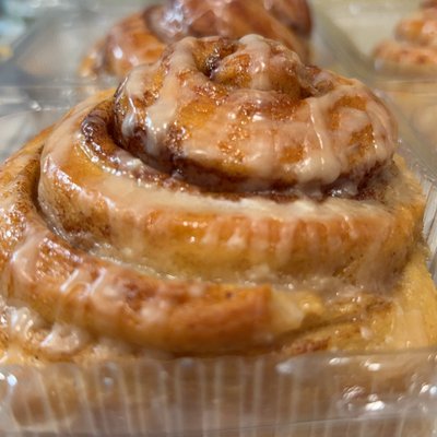 Original Cinnamon Roll -single