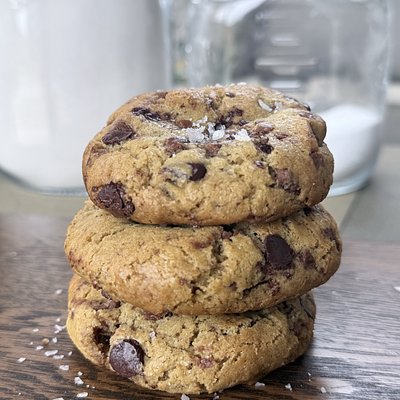 Gourmet Chocolate Chip Cookies (4)