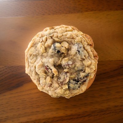 Chewy Oatmeal Raisin Cookies