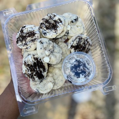 Oreo Cookie Dippers