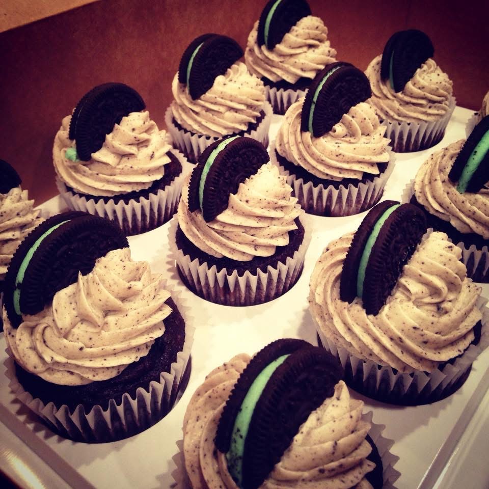 Chocolate Oreo Cupcakes