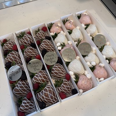 Half a dozen classic Strawberries 