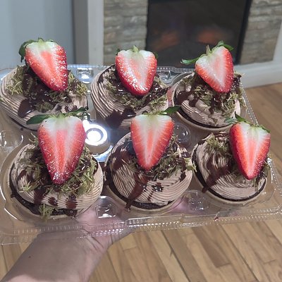Half Dozen Dubai Pistachios Chocolate Cupcake Top With Strawberry 