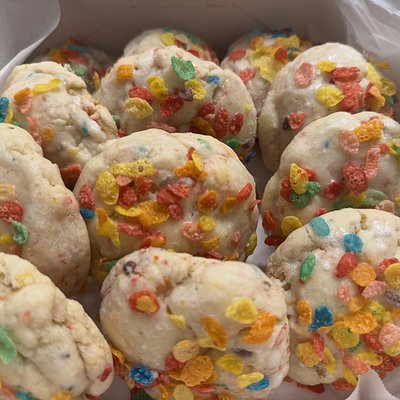Fruity Pebble Cookies