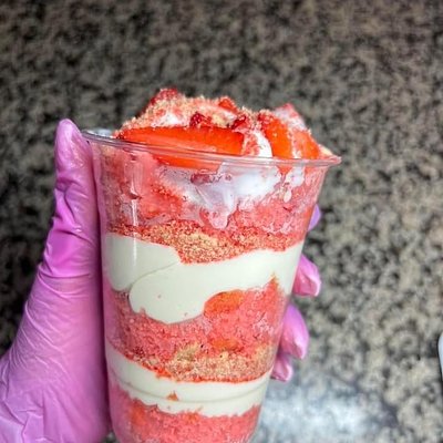 Strawberry Crunch Cake Cup