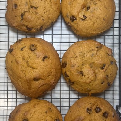 Pumpkin Chocolate Chip Cookies
