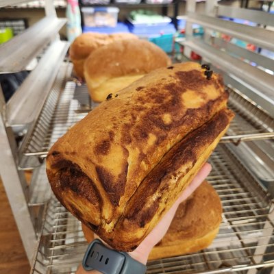 Farmhouse Country Sourdough- Cinnamon Raisin Bread 