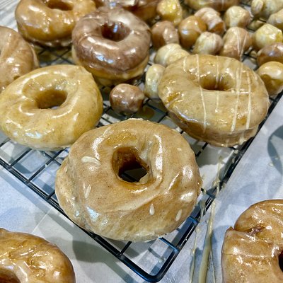Pumpkin Maple Donuts