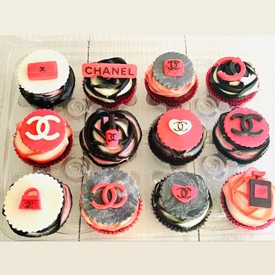 Decorated Cupcakes 