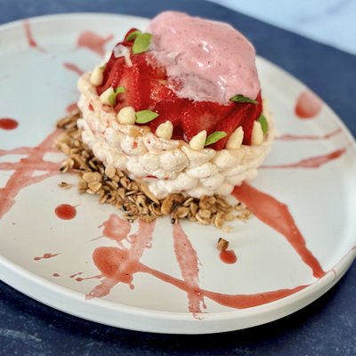 Strawberry and elder Flower with Vacherin Assembly