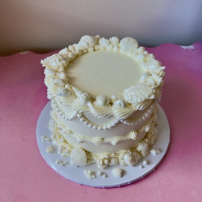 30+ Servings Cake 