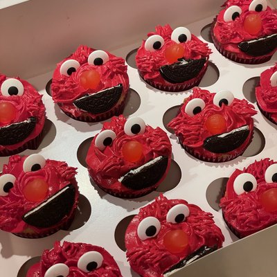 Elmo Theme Cupcakes