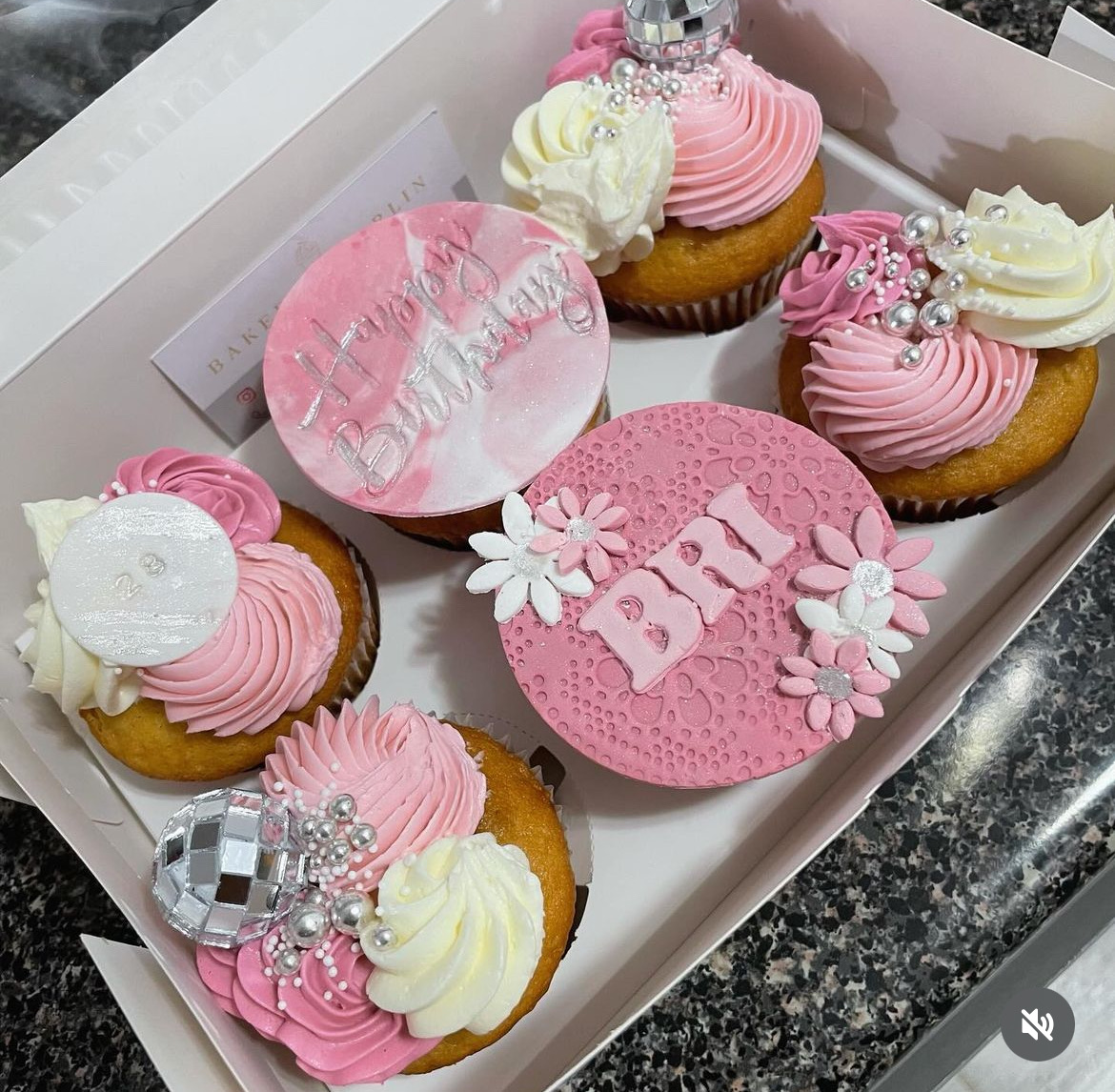 Custom 6ct Cupcakes 