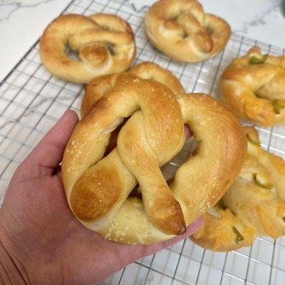 Salted Soft Pretzel (2 Pack)