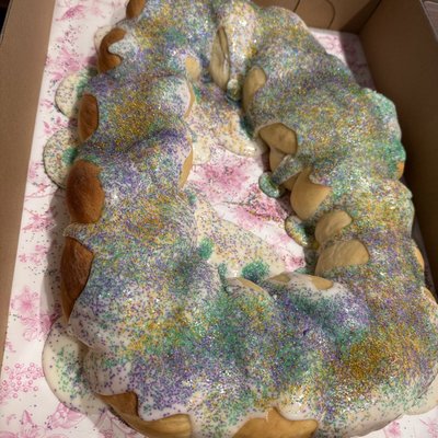 Bavarian Cream King Cake Large