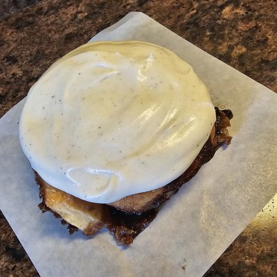 4 Pack Cinnamon Rolls- Cream Cheese Icing 