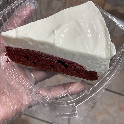 Red Velvet Cheesecake 