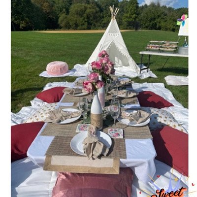 Sweet Secret Picnic /   The price varies depending on how many people.