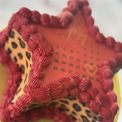 Star Shape Cake