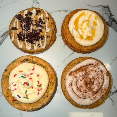 Deep Dish Gourmet Cookie Box 4-Count