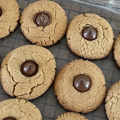 Peanut Butter Blossoms 1/2